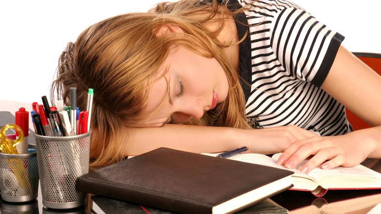 Nespečnost lahko zelo slabo vpliva na vaše možgane. (Foto: Shutterstock)