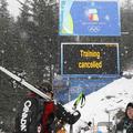 Petkov moški trening smuka so prireditelji odpovedali. (Foto: Reuters)