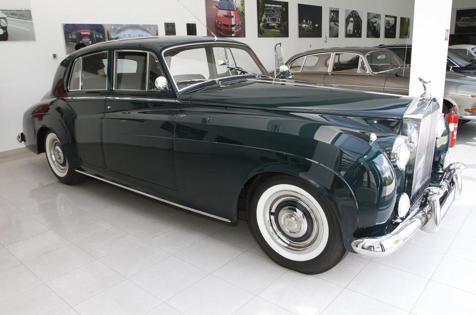 Rolls royce silver cloud