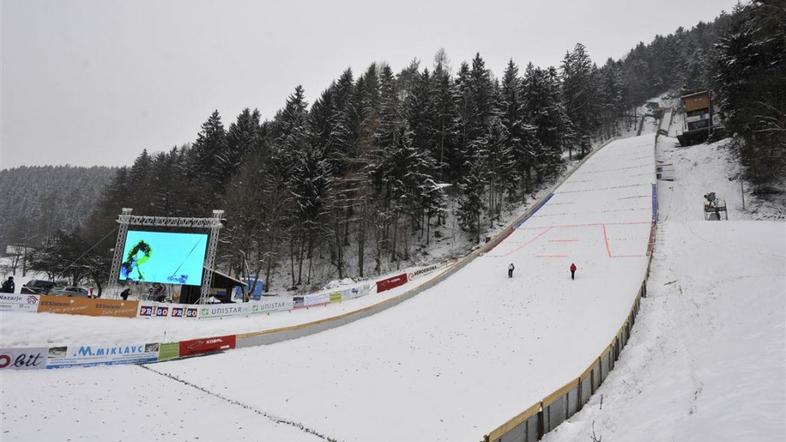 Ljubno smučarski skoki ženske