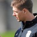 Steven Gerrard še ni prebolel poraza izpred dveh let in napoveduje maščevanje.