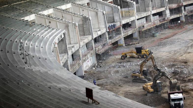 stadion maracana prenova rio 2011