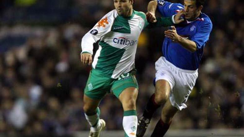 Diego ima na mizi ponudbo madridskega Atletica, snubi pa ga tudi Real.