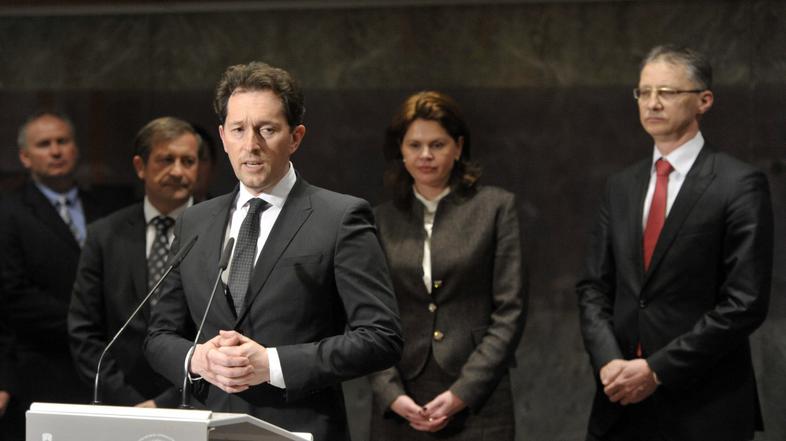 slovenija 13.03.13, Erjavec, Luksic, Bratusek, Virant, koalicija, levica, podpis