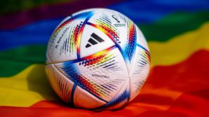 SP v Katarju mavrica mavrične barve