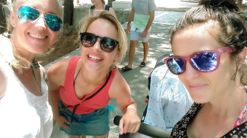 ota, polona, mateja | Avtor: Andreja Cilenšek