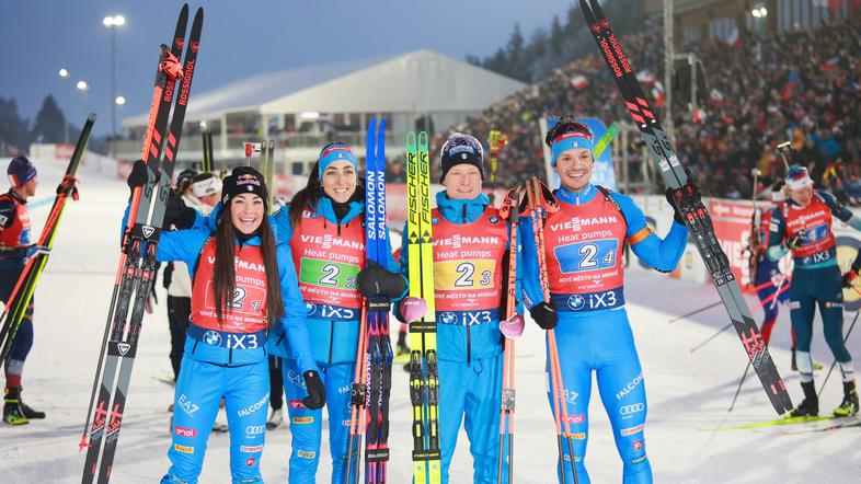 Biatlon; mešana štafeta