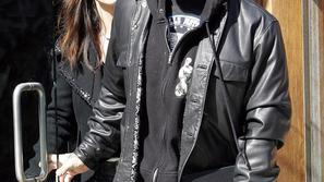 Sandro je mož Jesse James prevaral. (Foto: Flynet/JLP)