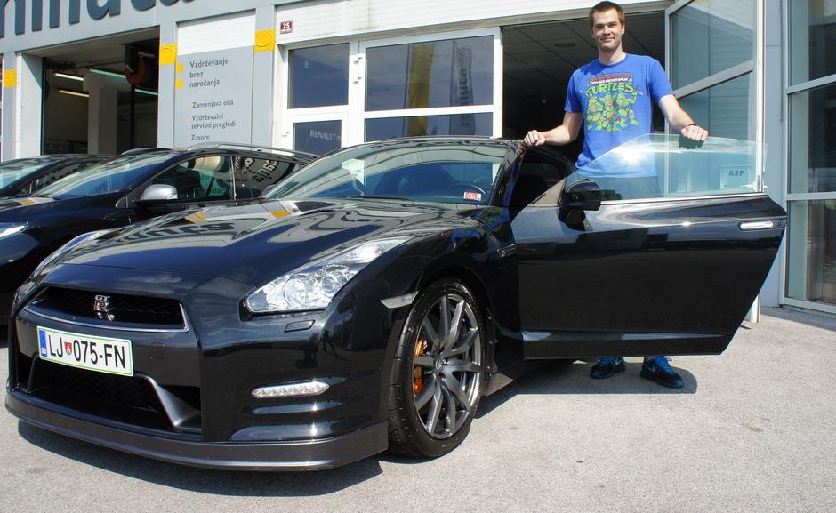 Uroš Slokar in nissan GT-R | Avtor: osebni arhiv