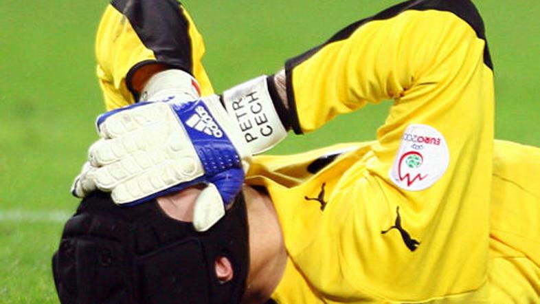 Vratarja Petra Čecha v sredo zvečer ne bo v moštvu slovenskih nasprotnikov.