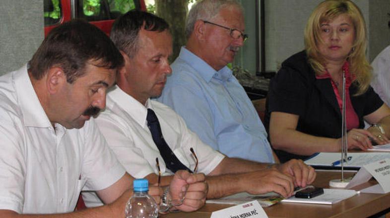 Župani in županja se zavedajo, da morajo biti projekti pripravljeni, še preden j