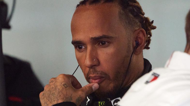 Šport: Hamiltonov nakit postaja zelo resen problem - Lewis Hamilton