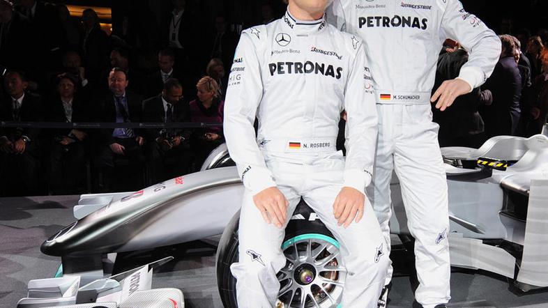 Mercedes 2010 predstavitev Schumacher Rosberg