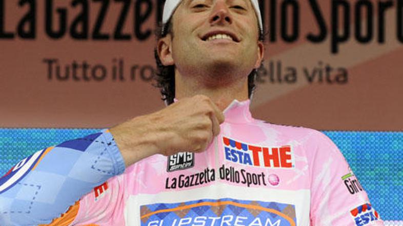 Rožnato majico je oblekel Christian Vandevelde.