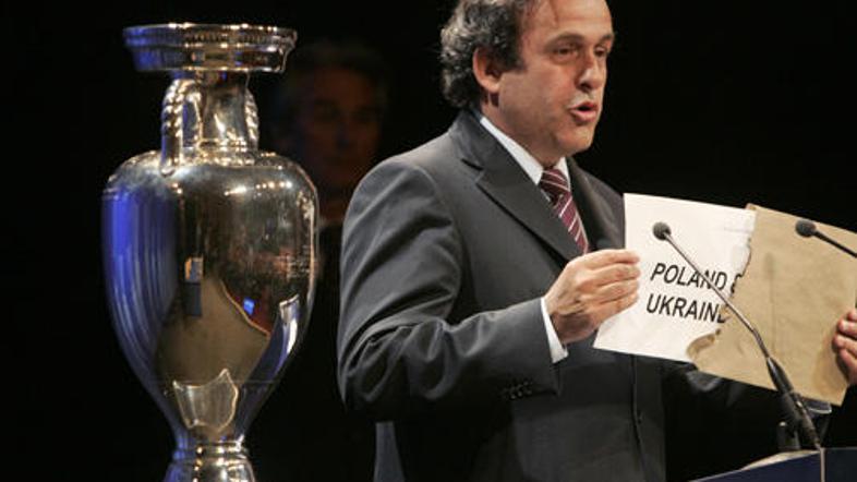MIchel_Platini_Euro2012_Action - main