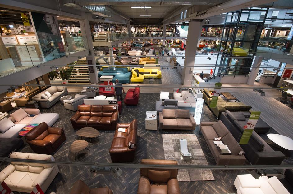 Prenovljena trgovina Lesnina na Brdu v Ljubljani.