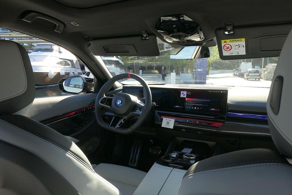 BMW serija5, i5 | Avtor: Matija_Janežič