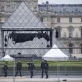 Louvre