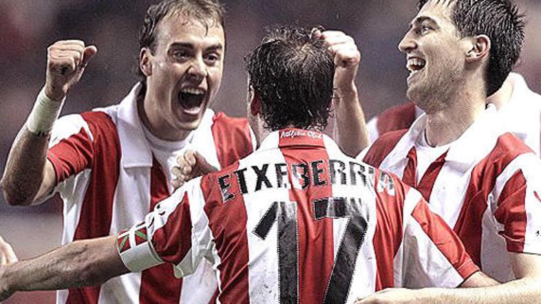 Igralci Athletica bodo v naslednji sezoni poleg napisa na hrbtu nosili tudi napi