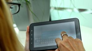 slovenija 19.10.10, Samsung Galaxy tab, samsung, e knjiga, tablicni racunalnik, 