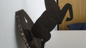 Policisti PP Radlje ob Dravi so enemu izmed osumljencev zasegli tudi kovinsko ka