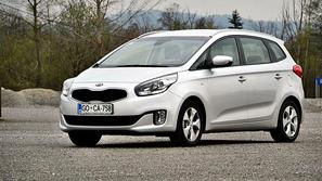 Kia carens