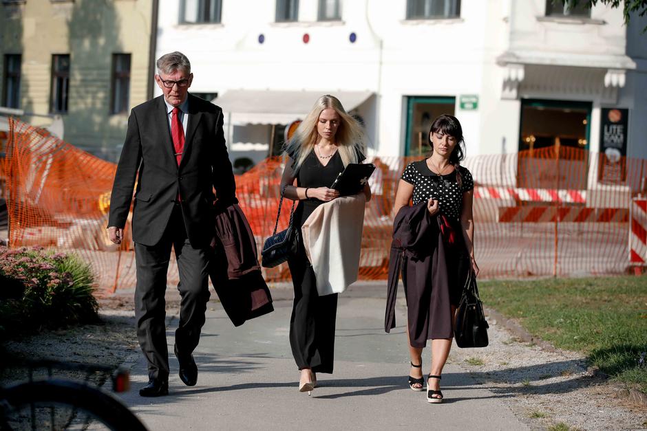 odrezana roka | Avtor: Saša Despot