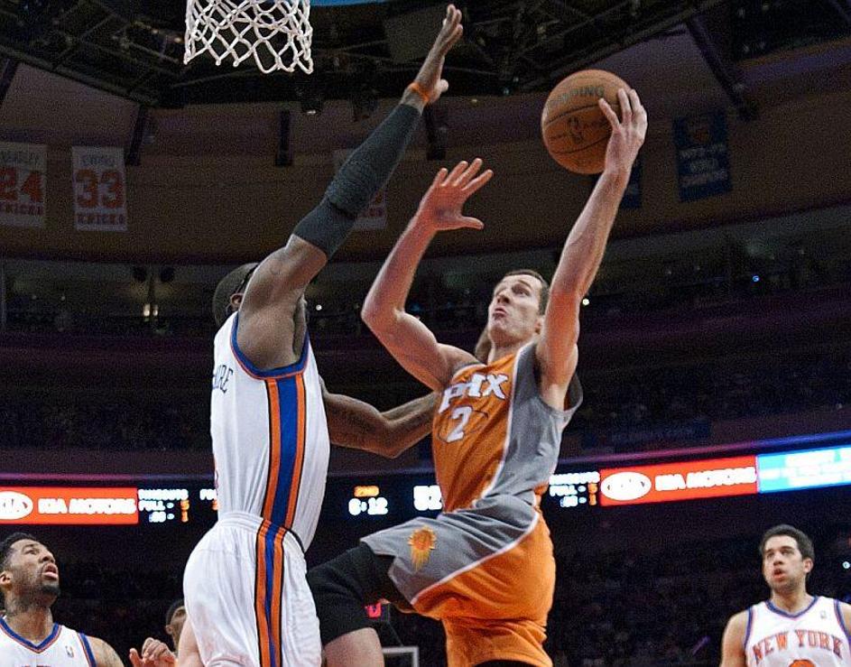 Goran Dragić skromne minute pri Phoenixu dobro izkorišča. (Foto: Reuters)