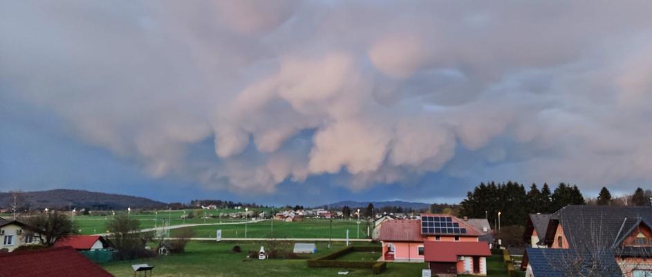 oblaki mammatus Kočevje