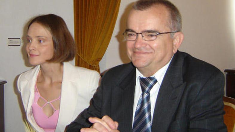 Prejšnji lastnik Vina Brežice Mile Čule se izogiba podjetju, ki ga je zapeljal v