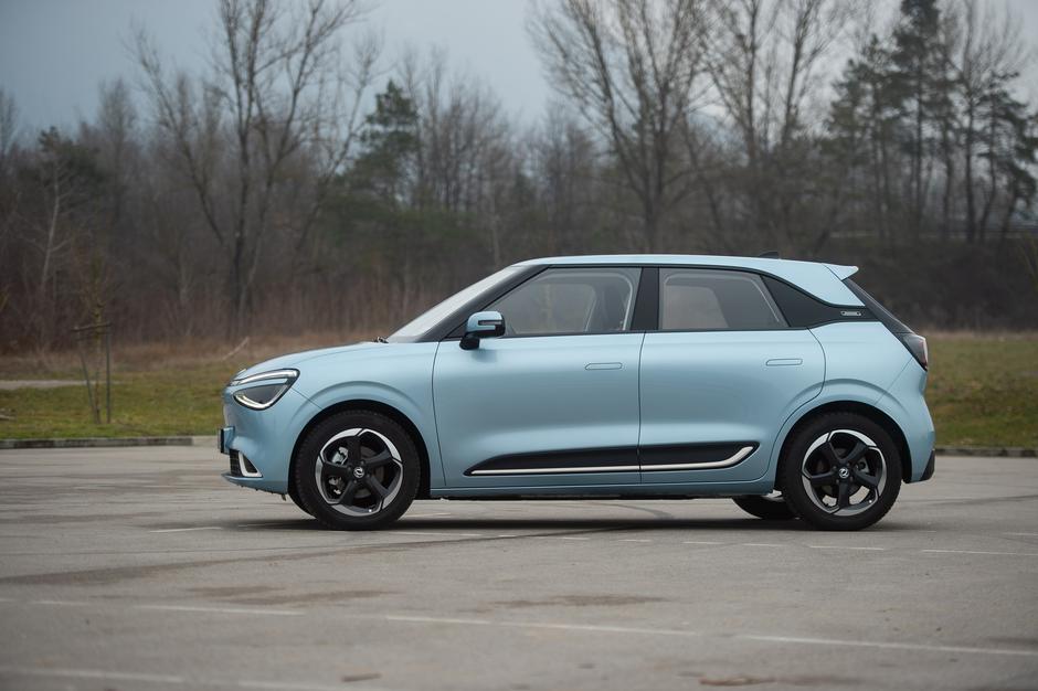 Dongfeng Box | Avtor: Anže Petkovšek