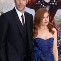 Sacha Baron Cohen in Isla Fisher