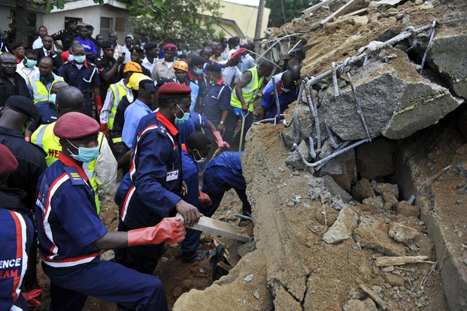 zrušenje stavbe, Abuja, Nigerija