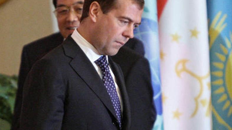 Dmitrij Medvedev in Hu Jintao sta zadovoljna z izboljšanjem odnosov med državama
