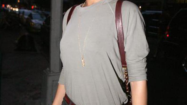 Rihanna se je tudi tokrat znašla na prvem mestu avstralske lestvice ARIA s svoji