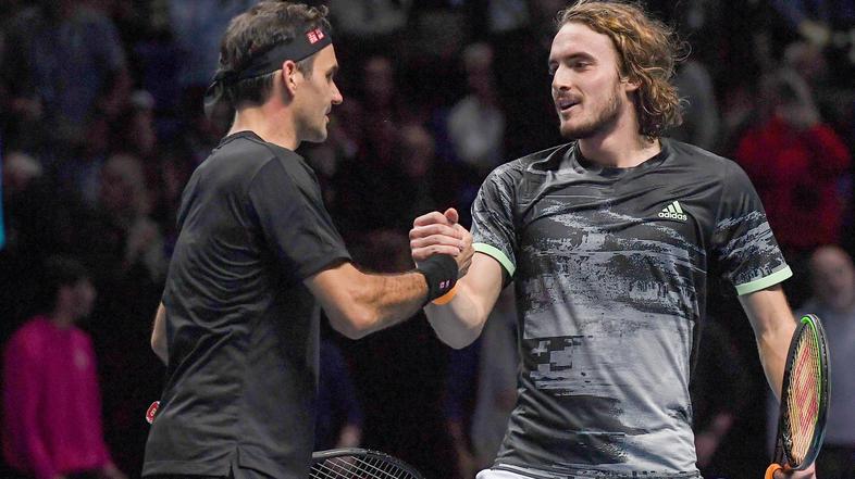 Roger Federer in Stefanos Tsitsipas