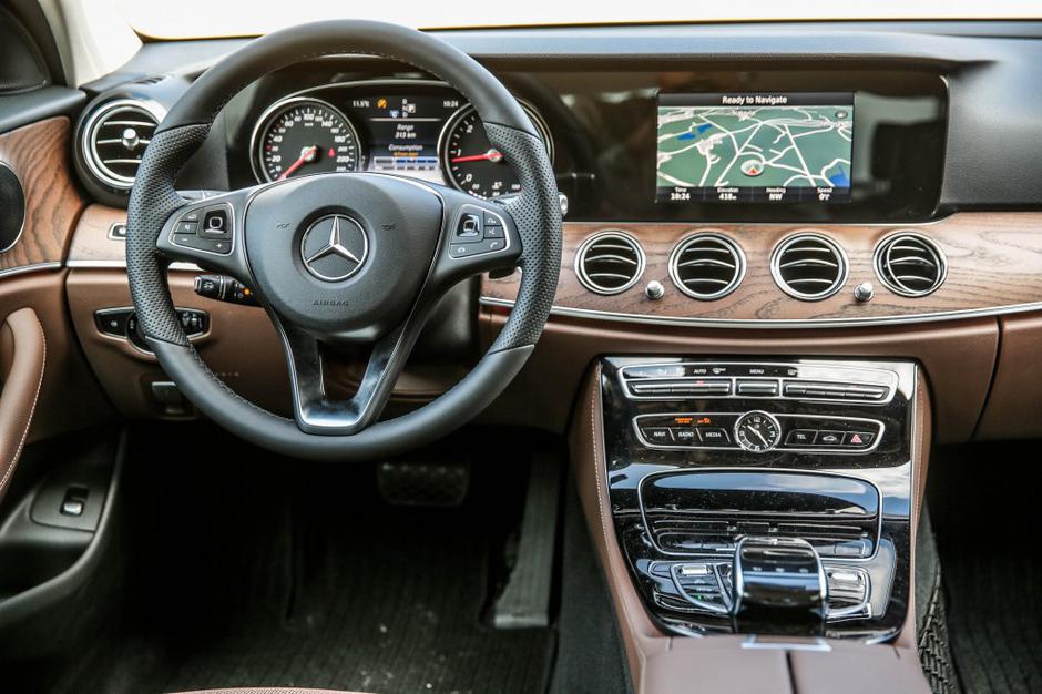 Mercedes E | Avtor: Saša Despot