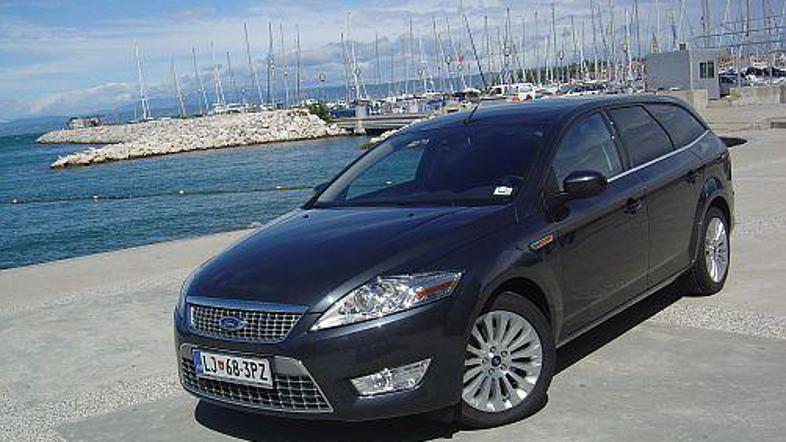 Novega Fordovega lepotca smo seznanili s slovenskimi obmorskimi kraji.