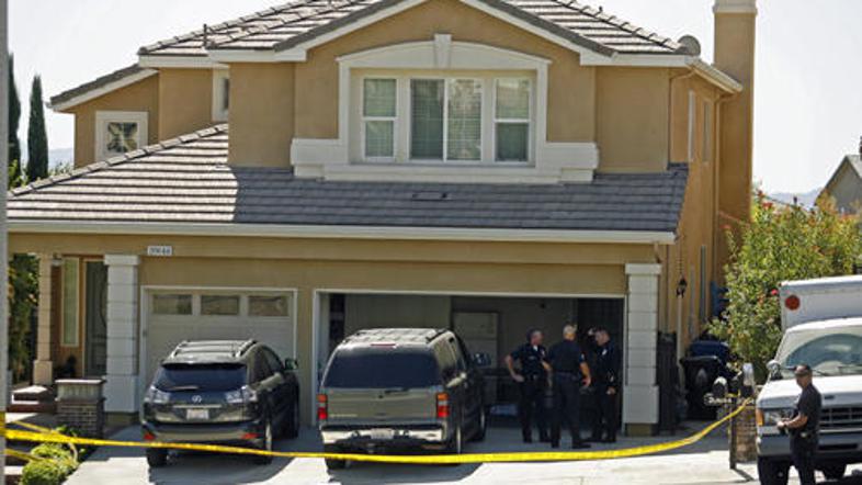 Zaradi krize, ki seje ogorčenje po vsej državi, je ubil sebe in svojo družino.