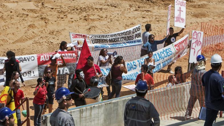 Cuiaba demonstracije SP 2014 Fifa