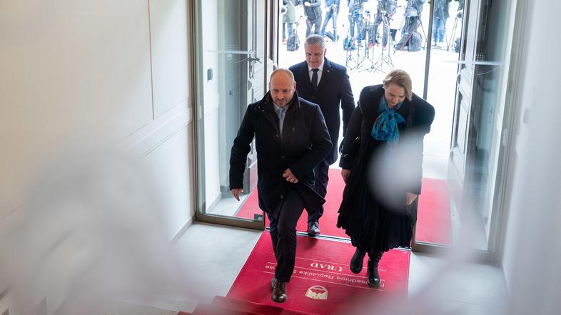 Jernej Vrtovec Tina Bregant Marko Lotrič predsedniki parlamentarnih strank pri predsednici Nataši Pirc Musar