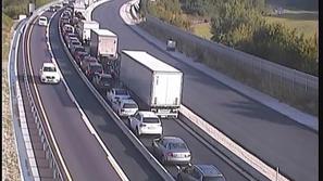 Zastoj na dolenjski avtocesti