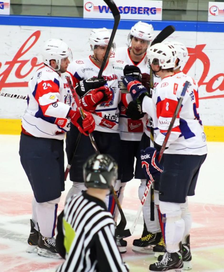 Slovenija Ukrajina Vojens kvalifikacije za OI olimpijske igre | Avtor: HZS/Drago Cvetanovič