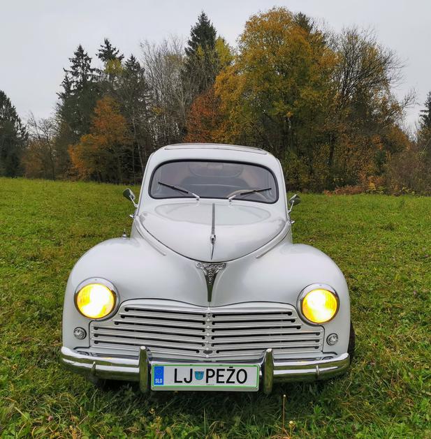 Peugeot 203