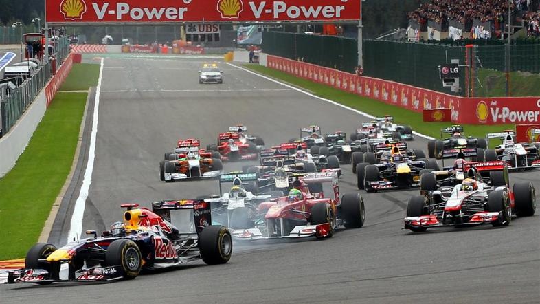 vn belgije start vettel rosberg