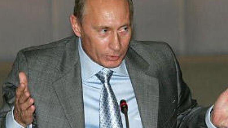 Putin zanika, da gre pri gradnji dvorca za sporne posle. (Foto: Reuters)