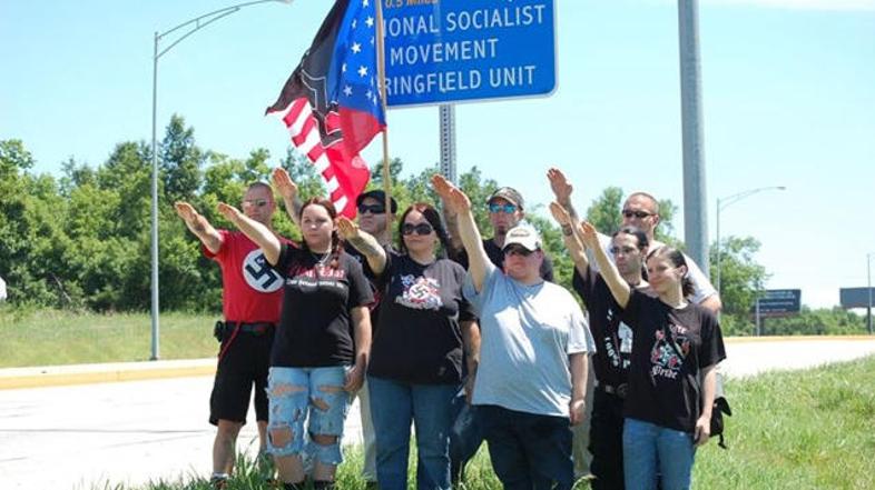 V družinski dom Cynthie Keene ni dovoljen vstop Afroameričanom, svoje najmlajše 