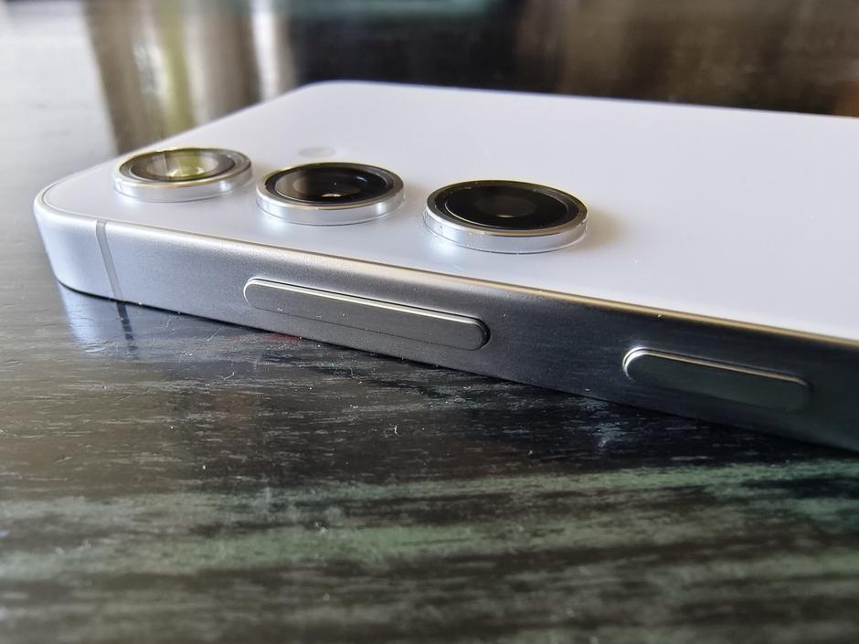 Samsung Galaxy S24 | Avtor: D. J.