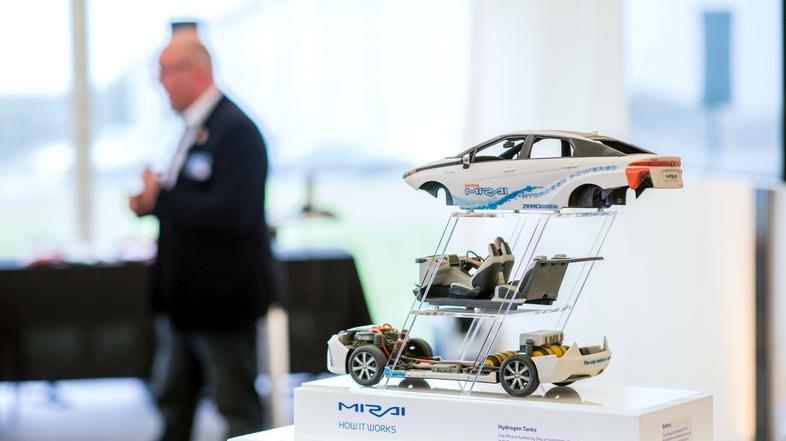 toyota mirai, gorivne celice, toyota, toyota adria, vodikova družba