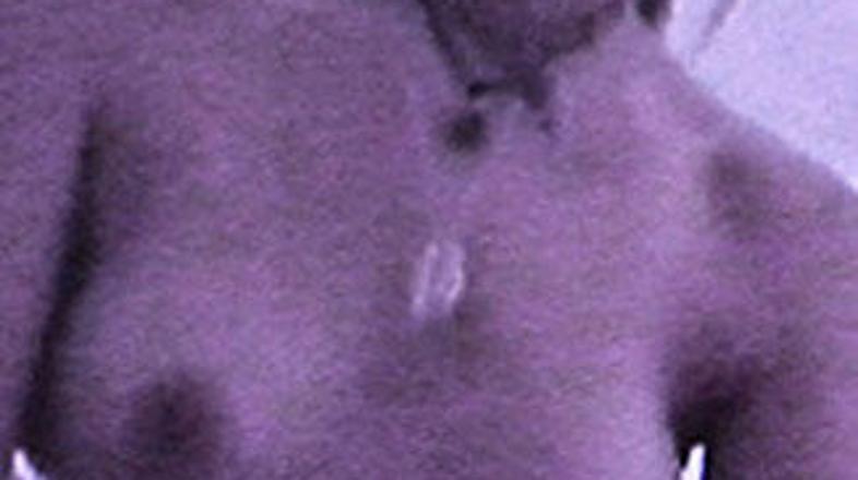 Leighton Meester ne zaostaja za Rihanno.